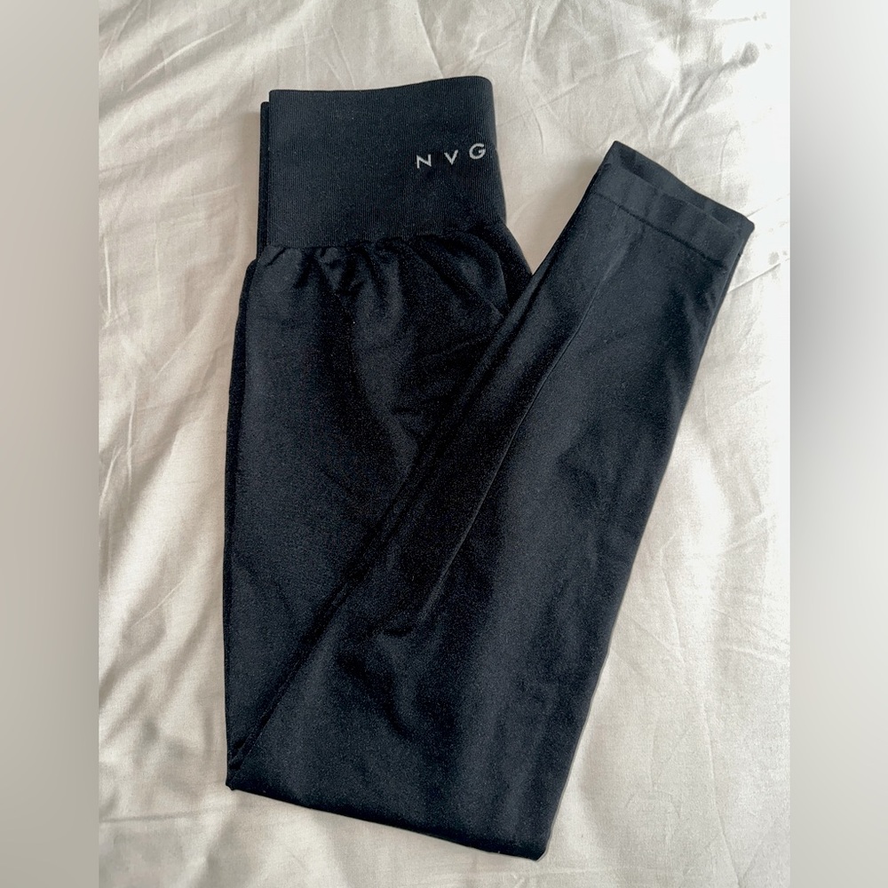NVGTN black solid seamless leggings